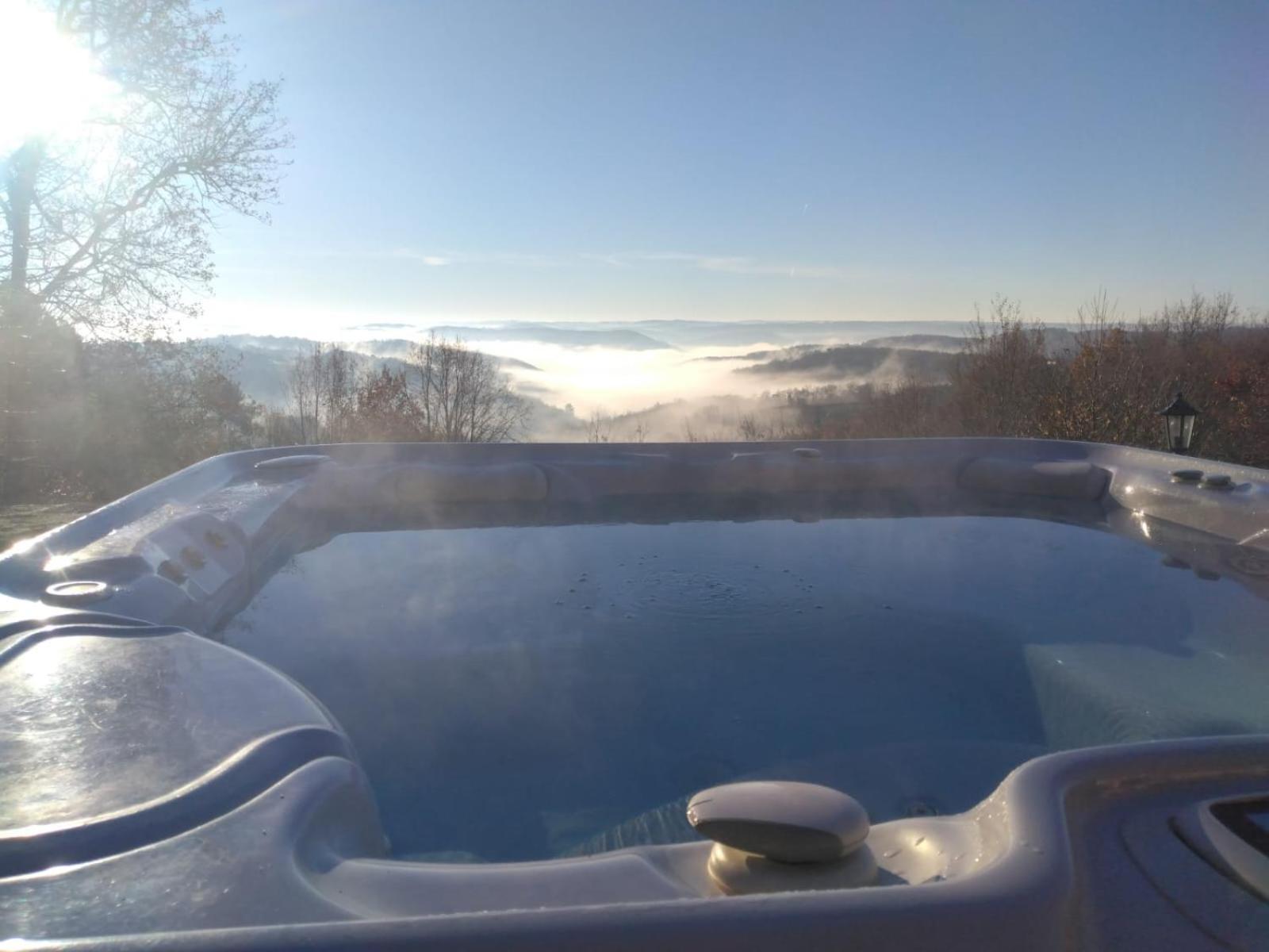 Luxury Chateau w. pool&hot tub in Dordogne Beynac-et-Cazenac Zewnętrze zdjęcie